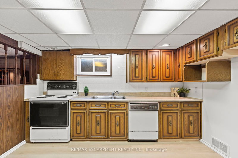 12 Broderick Ave  Thorold, L2V 2H4 | Image 23