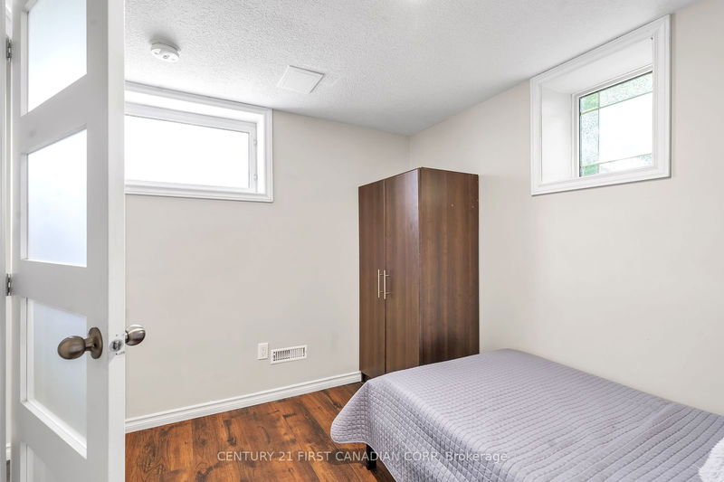 107 Oxford St W London, N6H 1R8 | Image 31