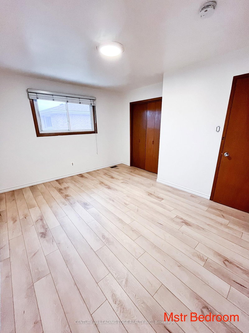 50 Limeridge Rd W, Hamilton, L9C 2V1 | Image 3