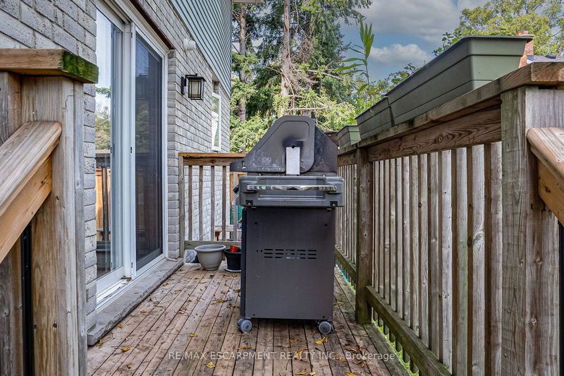 82 Osler Dr  Hamilton, L9H 4B5 | Image 11