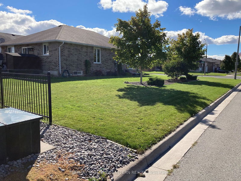 2287 Marsdale Dr  Peterborough, K9L 0B6 | Image 7