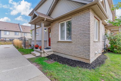  33 - 10 Foxglove Cres  Kitchener, N2E 0E1 | Image 1