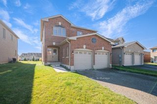 44 Carew Blvd  Kawartha Lakes, K9V 4R1 | Image 1