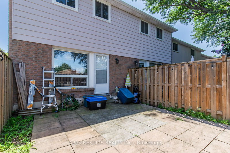  7 - 25 Linfield Dr  St. Catharines, L2N 5T7 | Image 32