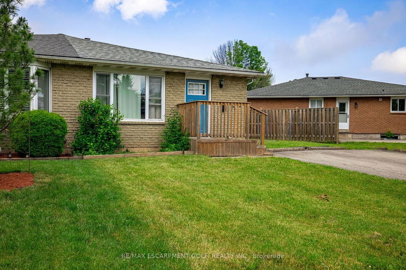 25 Lampman Cres  Thorold, L2V 4K6 | Image 3