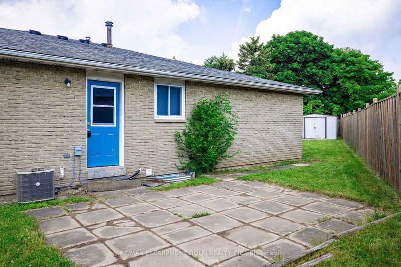 25 Lampman Cres  Thorold, L2V 4K6 | Image 33