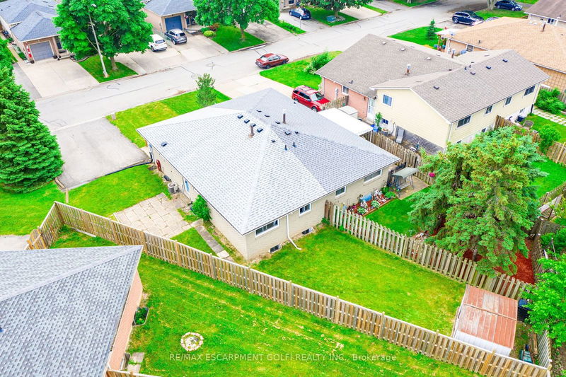 25 Lampman Cres  Thorold, L2V 4K6 | Image 36