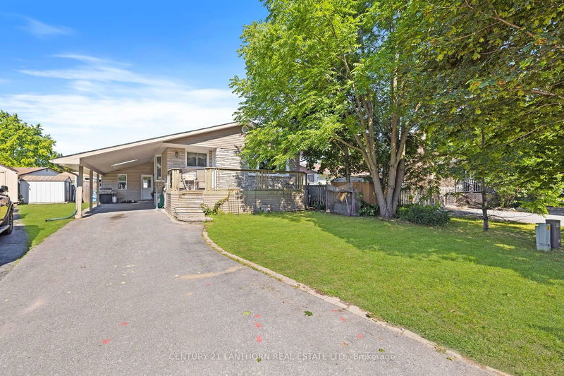 4 Stephen Cres  Quinte West, K8V 6B8 | Image 1