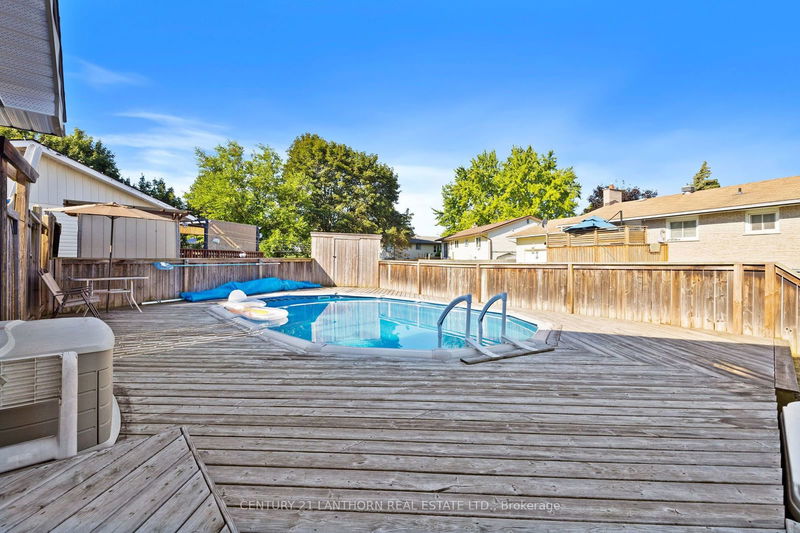 4 Stephen Cres  Quinte West, K8V 6B8 | Image 6