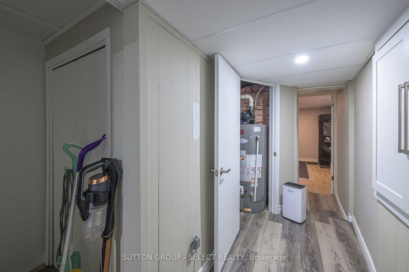 943 Colborne St  London, N6A 4A5 | Image 30