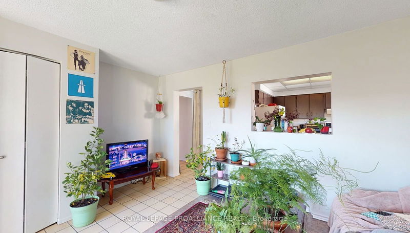 271-273 Rideau St  Kingston, K7K 3A7 | Image 22