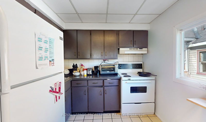 271-273 Rideau St  Kingston, K7K 3A7 | Image 23