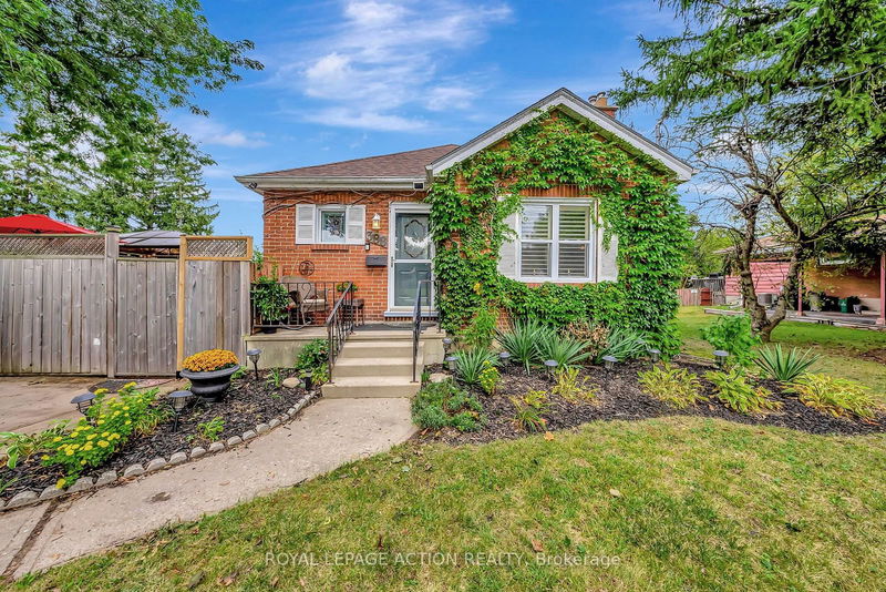 home for sale on 388 Marlborough Street N