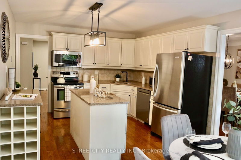 6 Masonville Cres  London, N5X 3T2 | Image 11