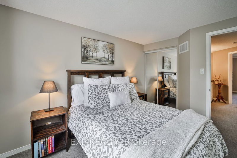 220 Tait Cres  Centre Wellington, N1M 3P6 | Image 22