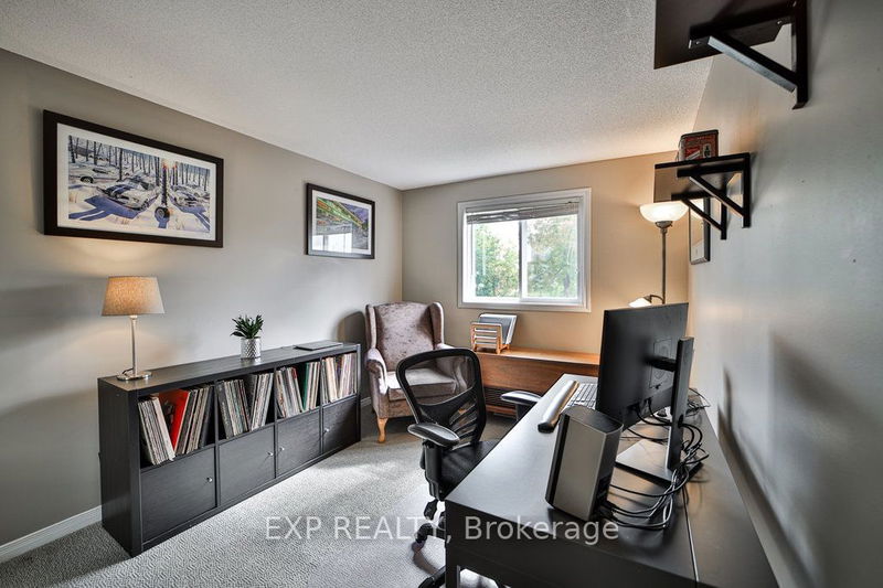 220 Tait Cres  Centre Wellington, N1M 3P6 | Image 25