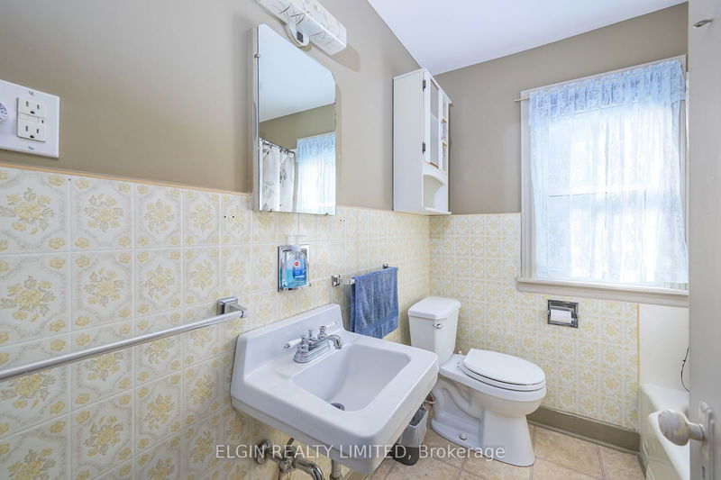 35 First Ave  St. Thomas, N5R 4M7 | Image 12