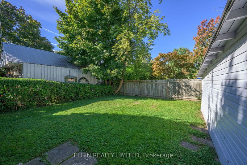 35 First Ave  St. Thomas, N5R 4M7 | Image 22