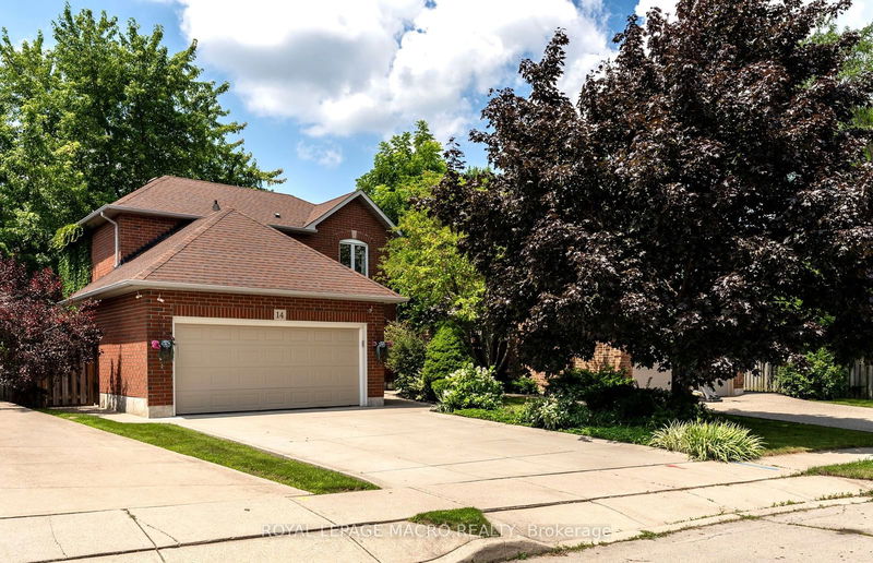 14 Coopershawk Cres  Hamilton, L9B 2P4 | Image 1