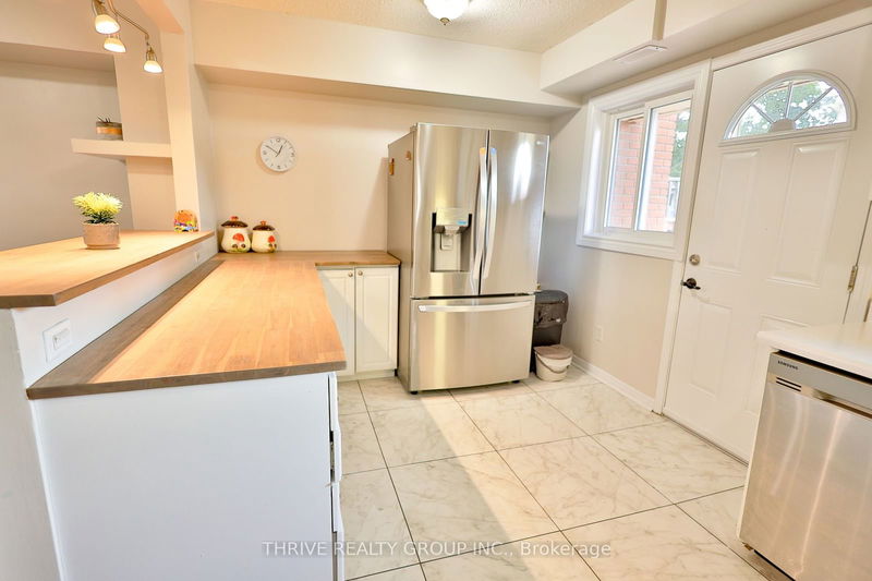  108 - 92 Stroud Cres  London, N6E 1Y8 | Image 12