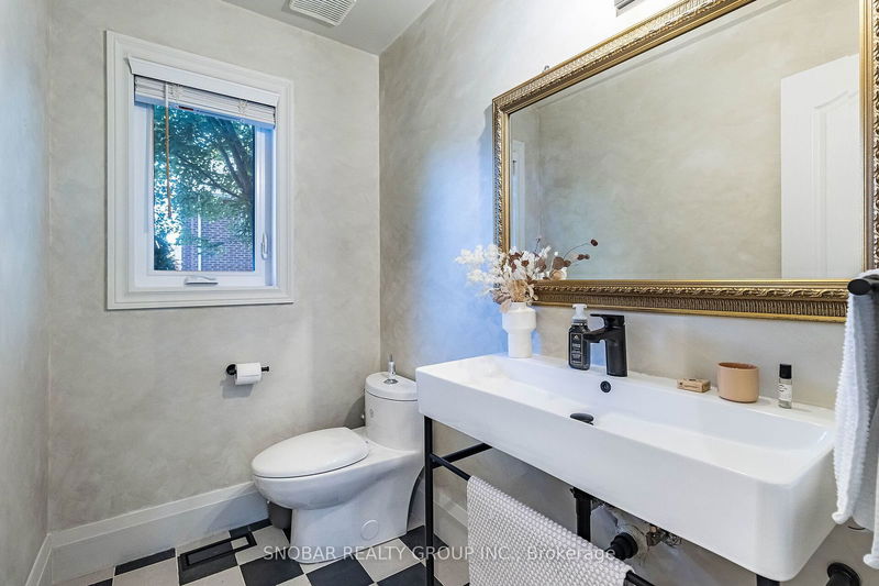 82 Laurendale Ave  Hamilton, L8B 0M6 | Image 28