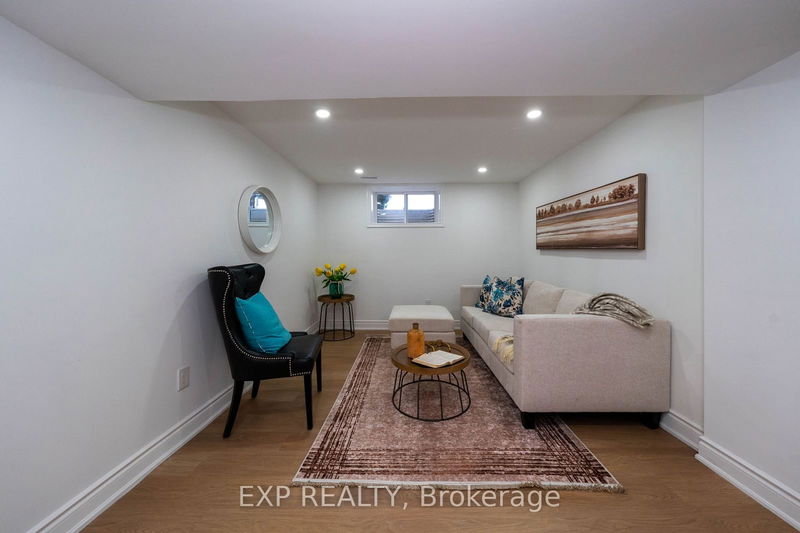 402 Upper Paradise Rd  Hamilton, L9C 5E1 | Image 23