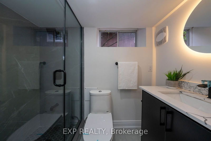 402 Upper Paradise Rd  Hamilton, L9C 5E1 | Image 30