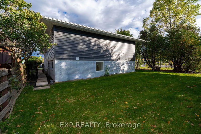 402 Upper Paradise Rd  Hamilton, L9C 5E1 | Image 37