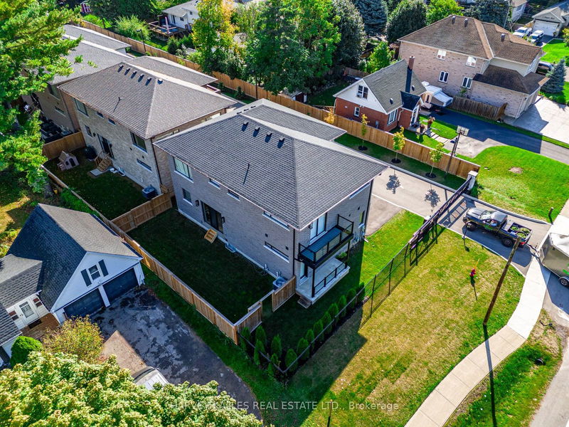  1 - 121 Fiddlers Green Rd  Hamilton, L9G 1W4 | Image 36