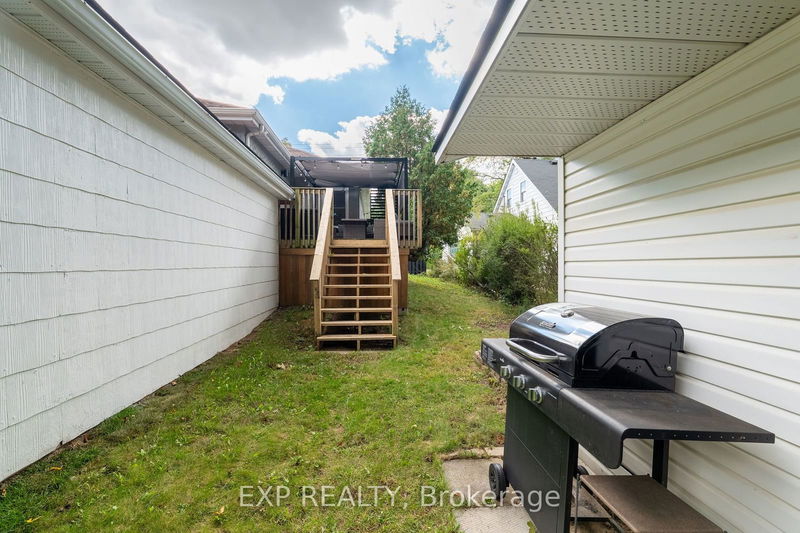 30 Randall Ave  Hamilton, L8G 1W9 | Image 35