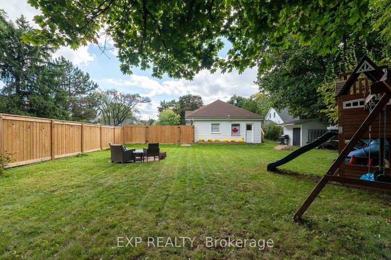 30 Randall Ave  Hamilton, L8G 1W9 | Image 37