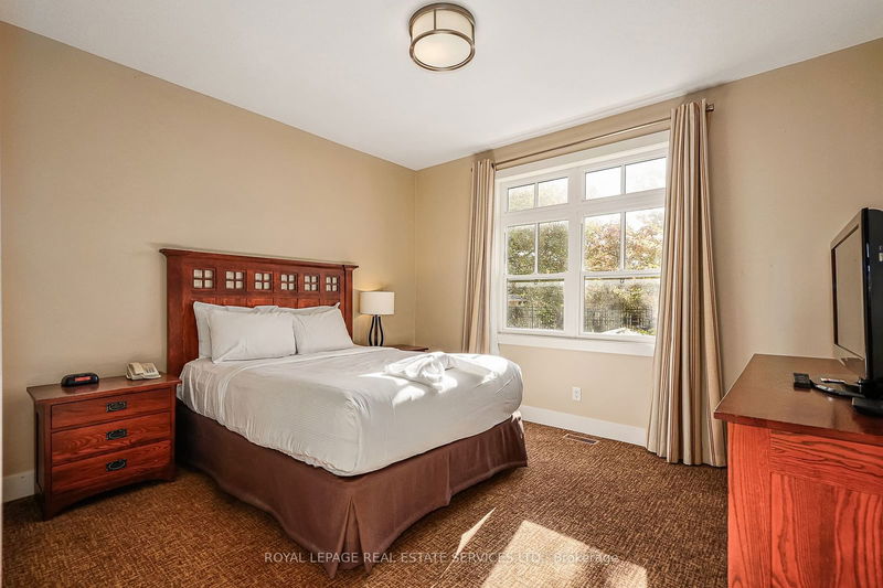  120 - 125 Fairway Crt  Blue Mountains, L9Y 0P8 | Image 21