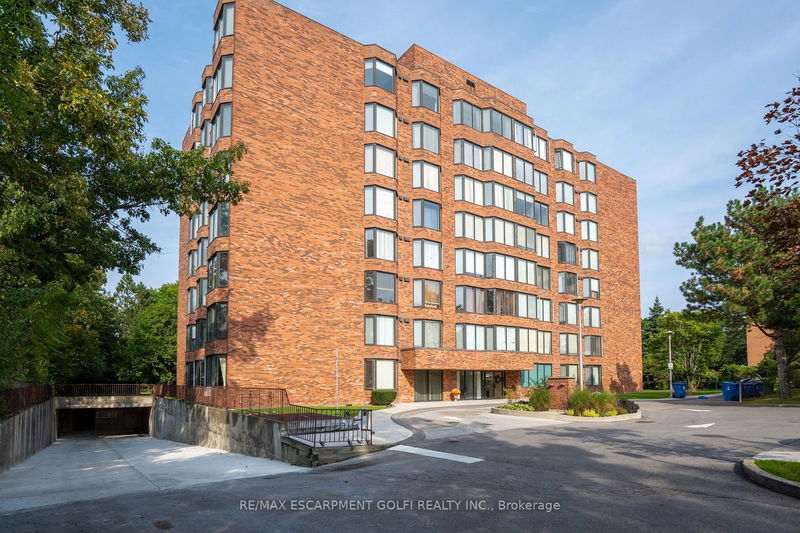  103 - 200 Limeridge Rd W Hamilton, L9C 7M7 | Image 3