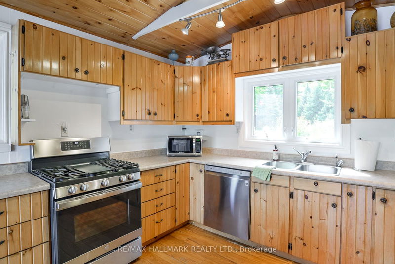 10 Kellington Point Rd  Parry Sound, P2A 0B6 | Image 15