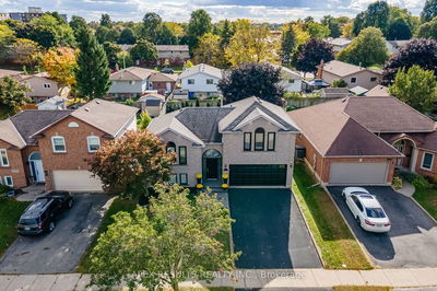 11 Maplecrest Lane  Brantford, N3R 7V1 | Image 1