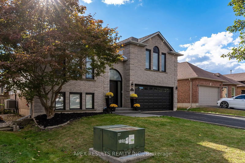 11 Maplecrest Lane  Brantford, N3R 7V1 | Image 3