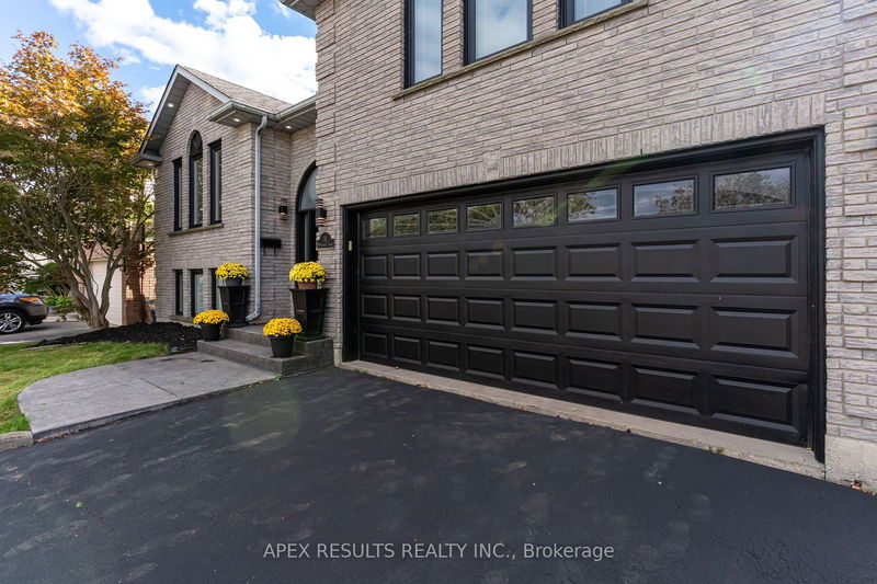 11 Maplecrest Lane  Brantford, N3R 7V1 | Image 5