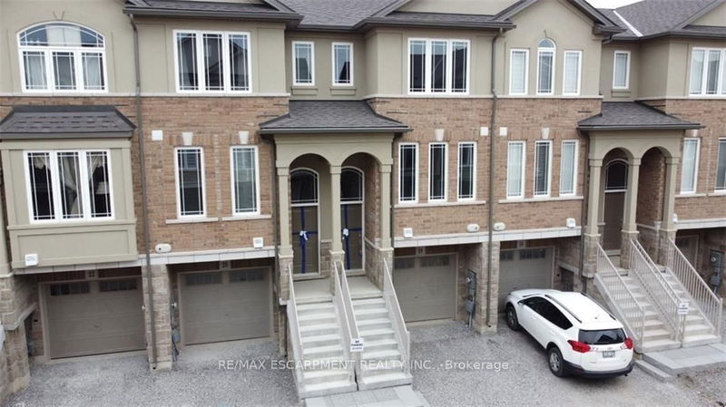 home for lease on 18 AQUA Lane