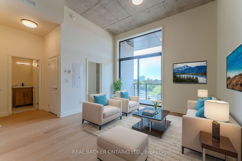 home for lease on 504-11 Robert Street