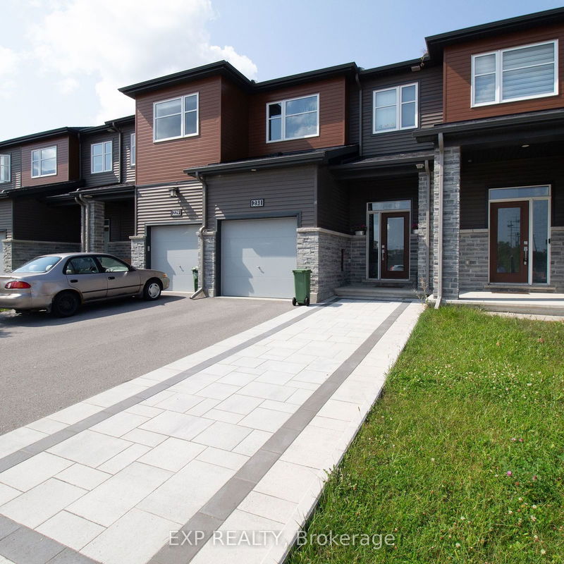 home for lease on 231 Bending Way
