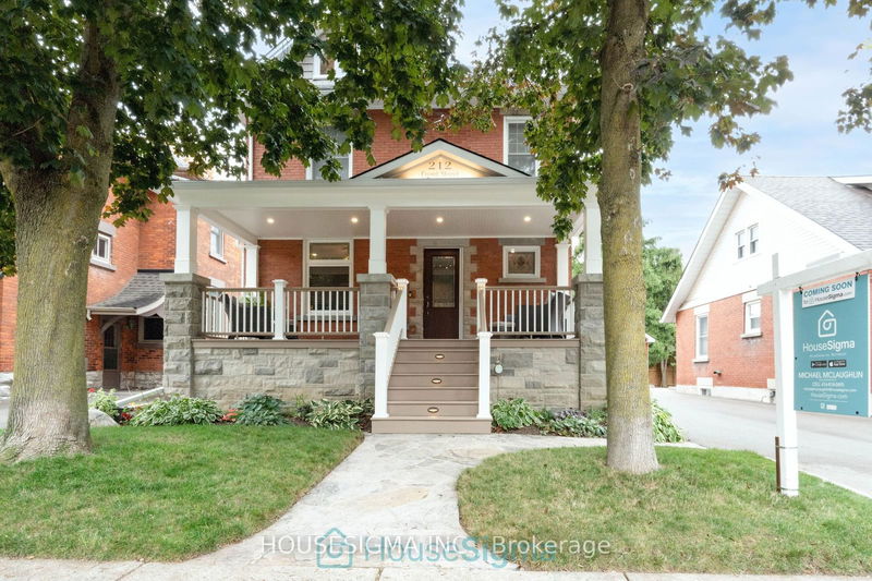 212 Front St  Stratford, N5A 4H7 | Image 1