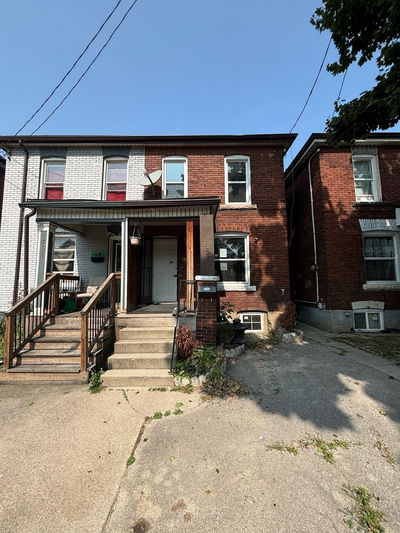 757 Cannon St E Hamilton, L8L 2H1 | Image 1