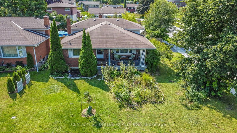 572 Saugeen Cres  Peterborough, K9J 1K1 | Image 1