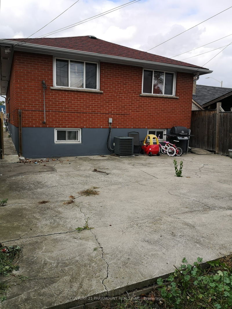 11 Parkdale Ave S Hamilton, L8H 1B1 | Image 8