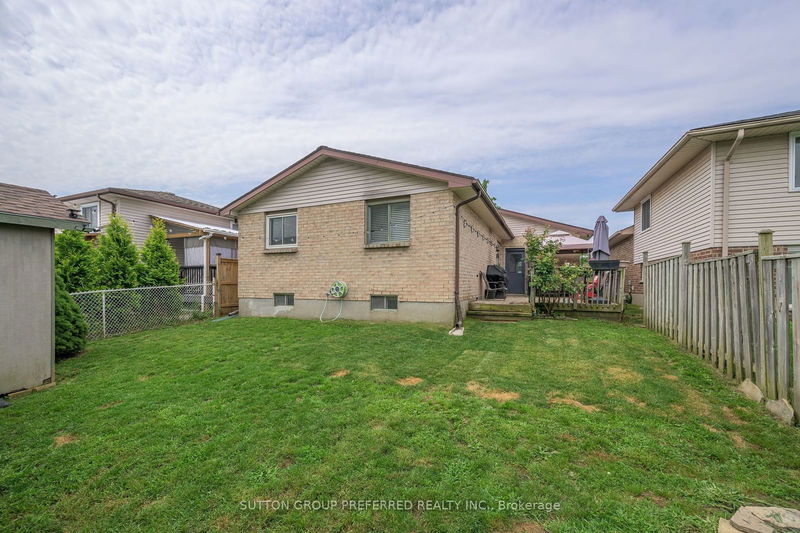 239 Portsmouth Cres E London, N5V 4C9 | Image 28