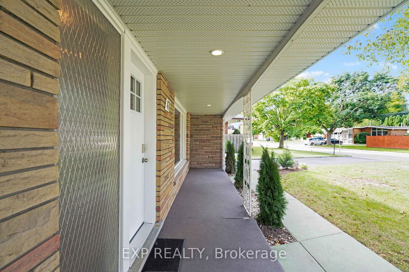 47 Sunrise Dr  Hamilton, L8K 4C2 | Image 2