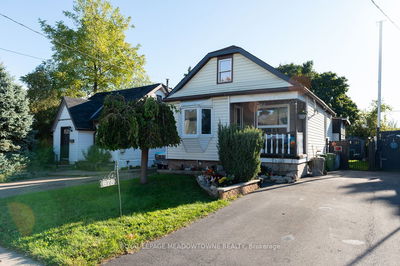 678 Knox Ave  Hamilton, L8H 6K5 | Image 1