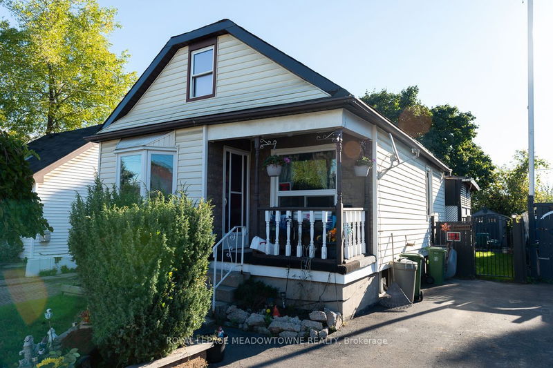 678 Knox Ave  Hamilton, L8H 6K5 | Image 3