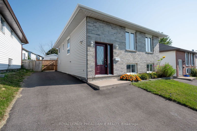 27 Joyce St  Kingston, K7K 6V7 | Image 2