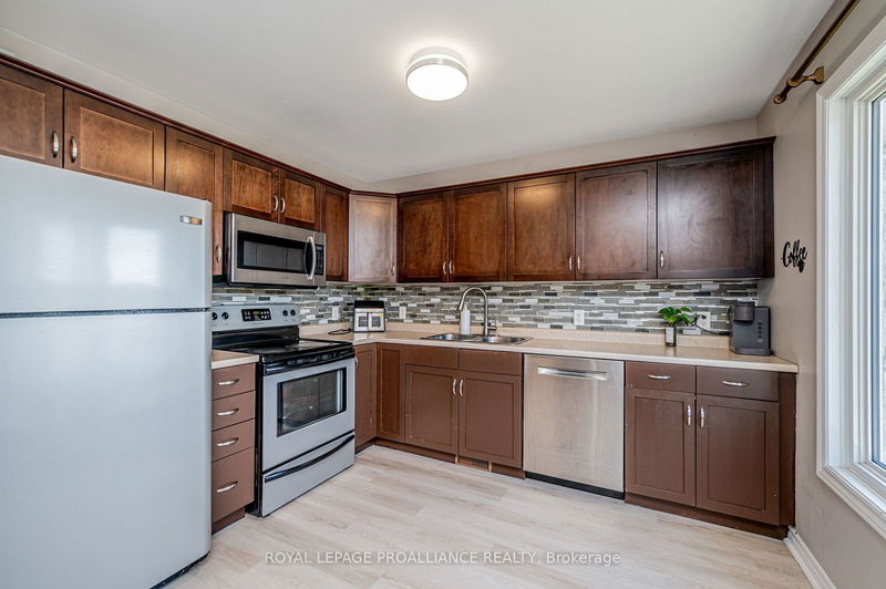 27 Joyce St  Kingston, K7K 6V7 | Image 6